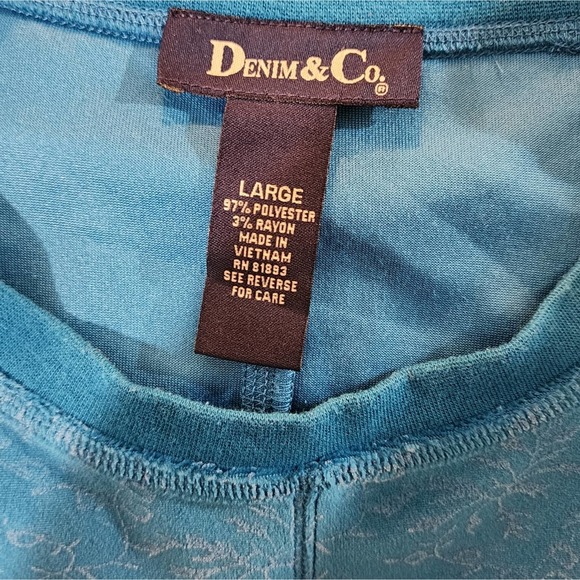 Denim and CO teal floral embossed sweatshirt size large‎ - Picture 7 of 8